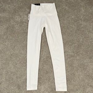 TnaBUTTER Aritzia leggings